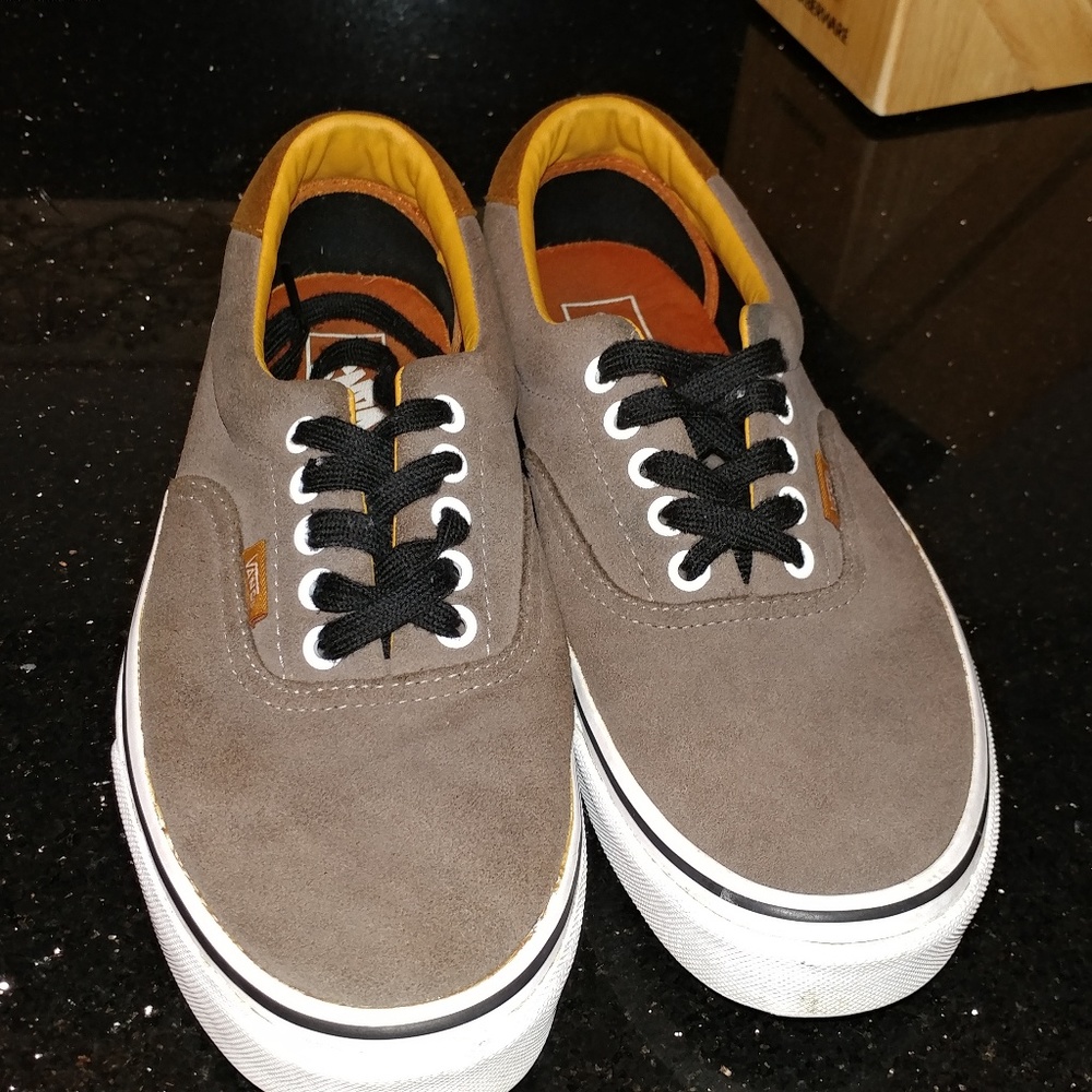 Vans. - Picture 2 of 2